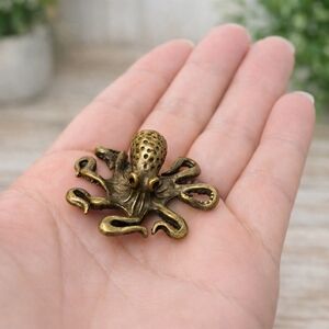 Mini Brass Octopus Figurine – Nautical Ocean Decor – Small Collectible
